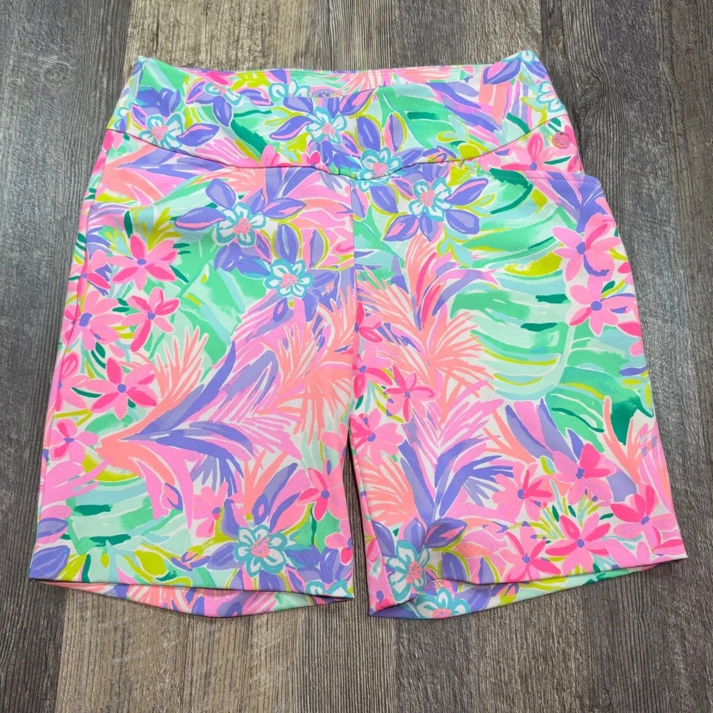 Lilly Pulitzer Luxletic Reid Womens 8 Vibrant Colorful Floral Golf Shorts
